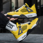 Men  comfortable breathable road running shoes - Image 4