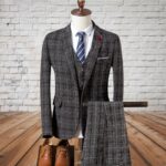 2024 autumn and winter new men British slim plaid suit three-piece suit - Image 9