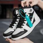 High-top couple sneakers black and white panda - Image 8