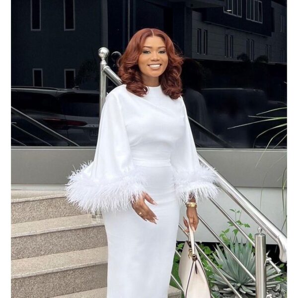 Ladies wear skirt and top-white,pink