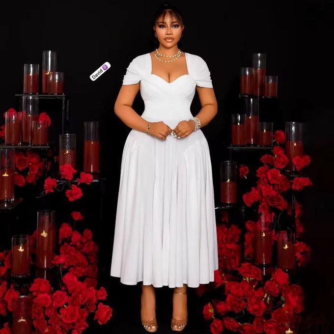 Sweetheart- neckline white midi dress Sweetheart- neckline white midi dress