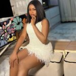 White sleeveless dress