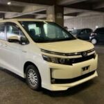 2015/4 TOYOTA VOXY V