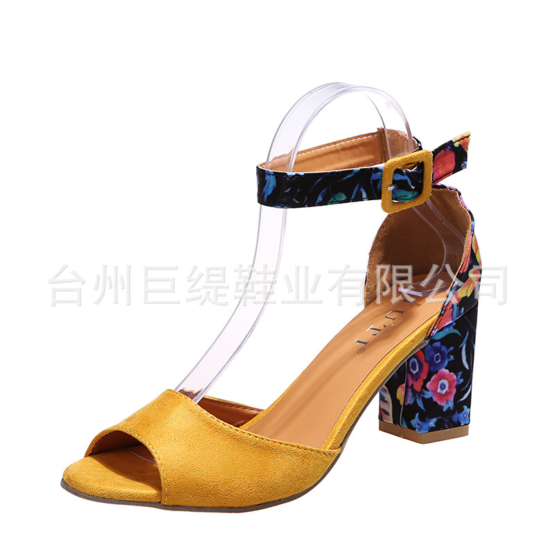 yel-5.jpg European and American foreign trade large size high heels - Image 1