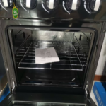 Four-gas burner stove with gas oven - Image 4